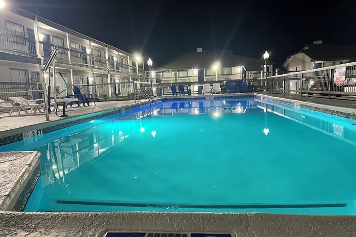 Pool 14 of 56