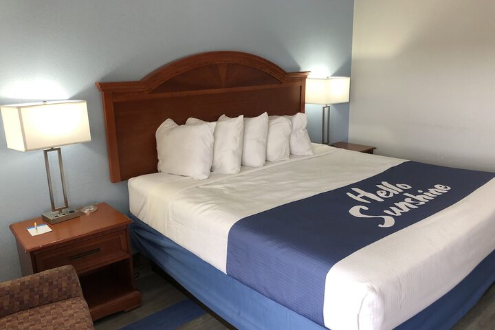 Room 14 of 14