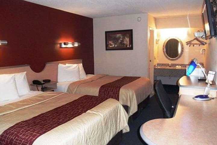 Room 4 of 5