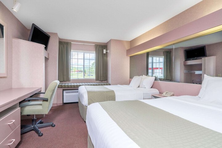 Room 12 of 14