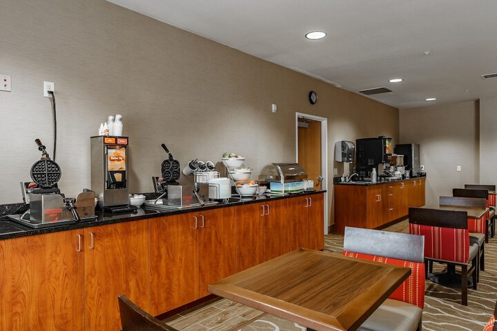 Breakfast/Coffee Service 42 of 46
