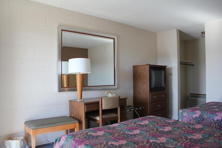 Room 30 of 39