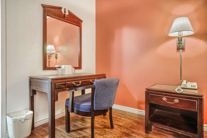 Room 14 of 29