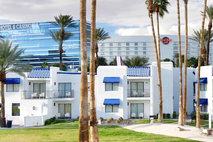 Hotel 6 of 104