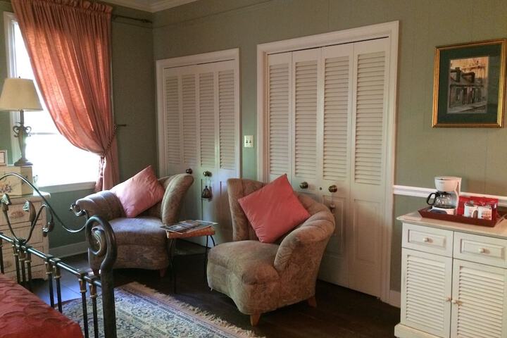 Room 14 of 52