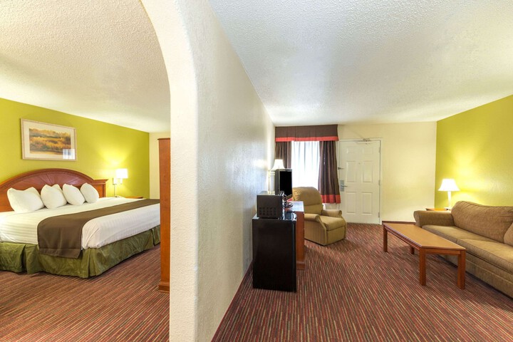 Room 18 of 41