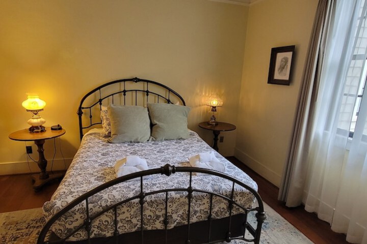 Wolf Creek Inn & Tavern