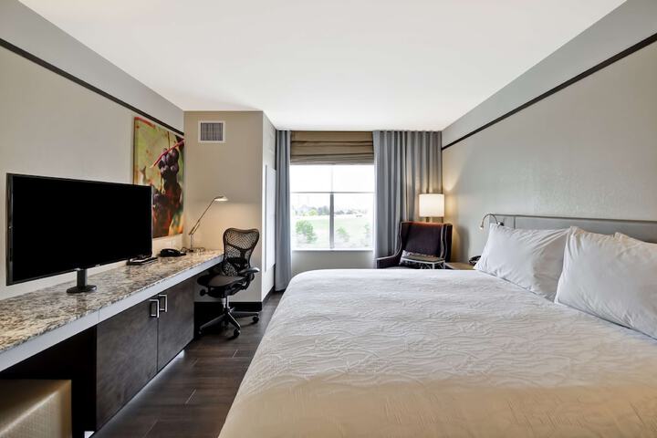 Room 19 of 37