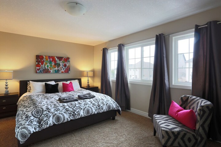 Boardwalk Homes - Executive Guest Rooms & Townhomes