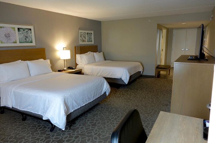 Room 26 of 40