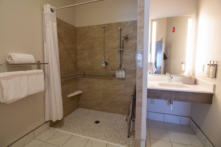 Room 14 of 46