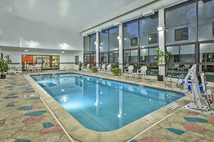 Pool 2 of 24