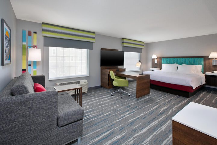 Hampton Inn & Suites St. Cloud MN