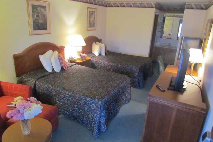 Room 7 of 11
