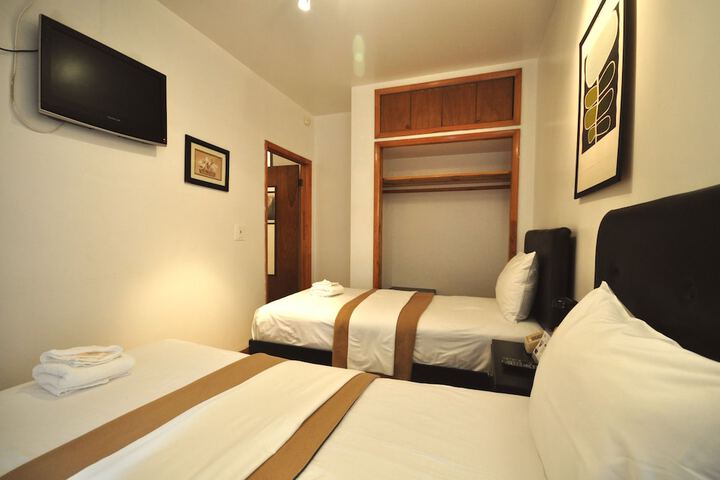 Room 38 of 43