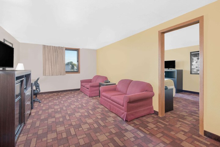 Room 30 of 41