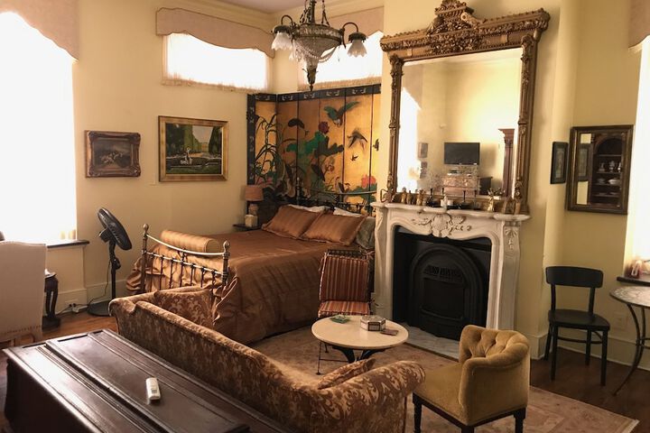 Room 6 of 21