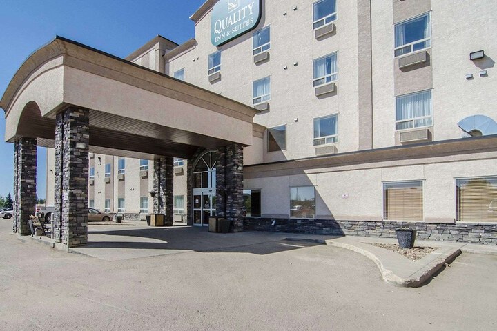 Hotel 3 of 65