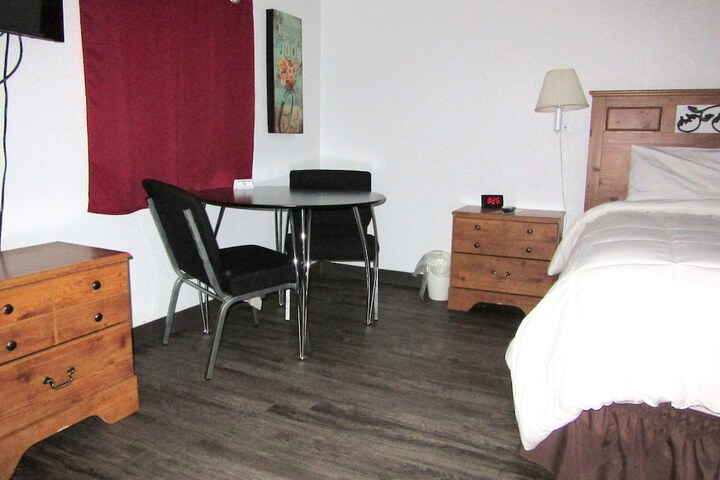 Baker City Motel & RV Park