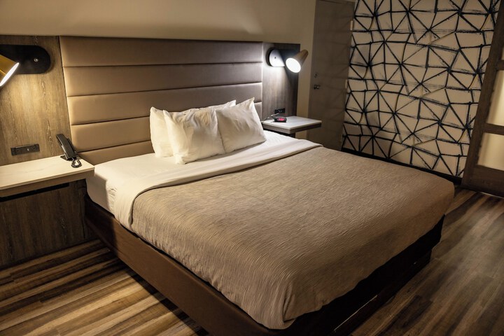 Room 25 of 79