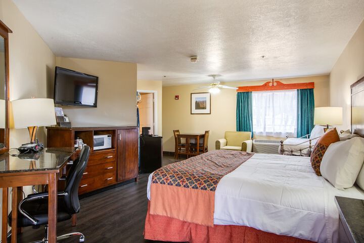 Room 18 of 34