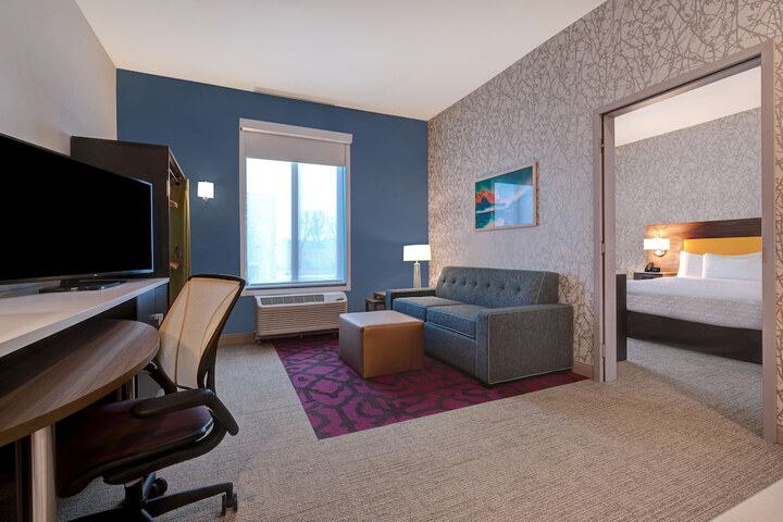 Room 35 of 53