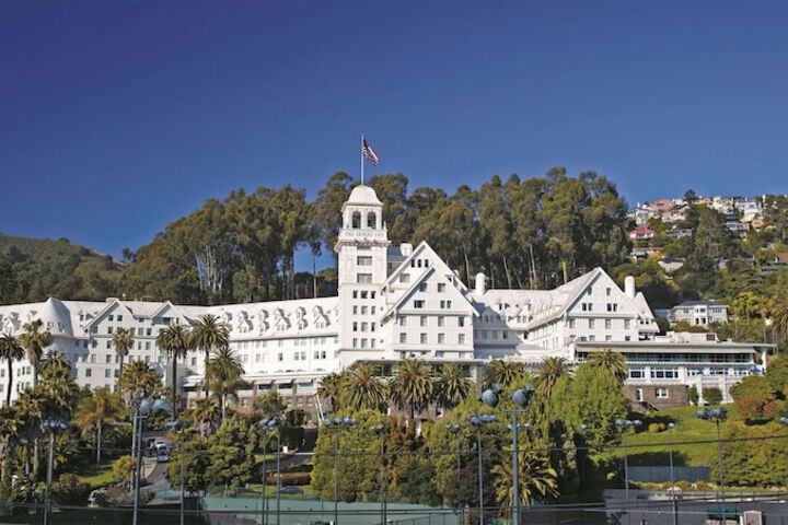 Hotel 5 of 135