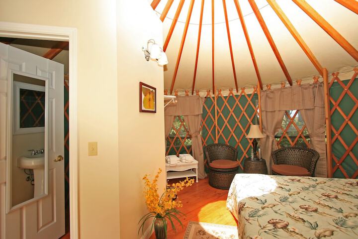 Room 28 of 86