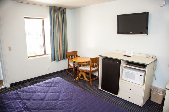 Room 16 of 27