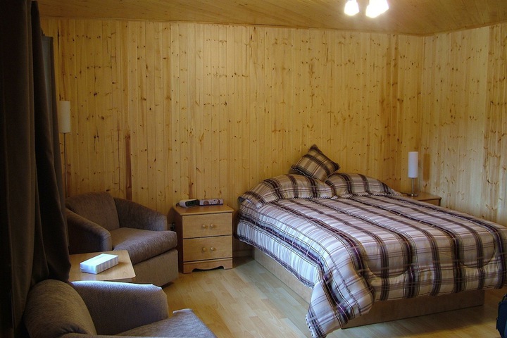 Room 10 of 19