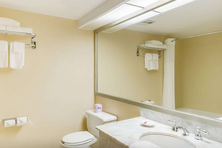 Room 8 of 21