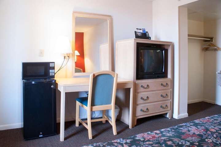 Room 19 of 43