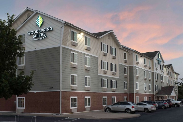 Hotel 4 of 27