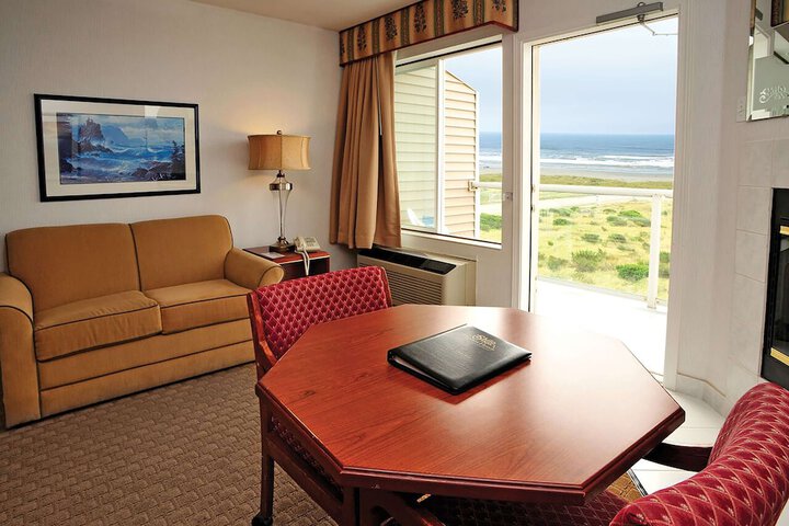 Room 16 of 25