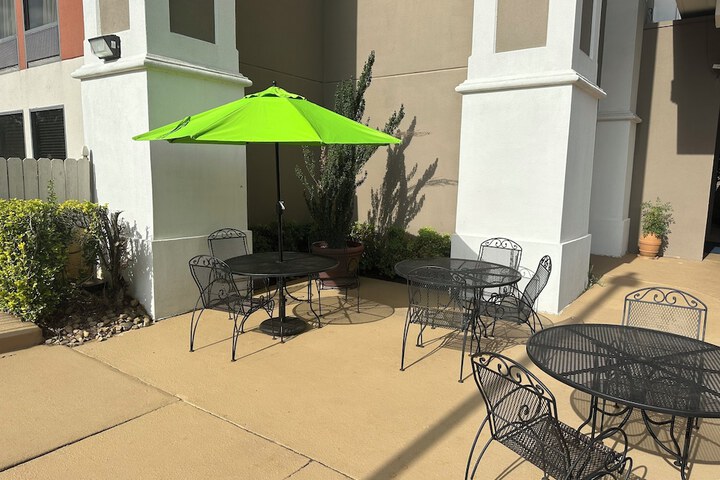 Holiday Inn Express Forsyth by IHG