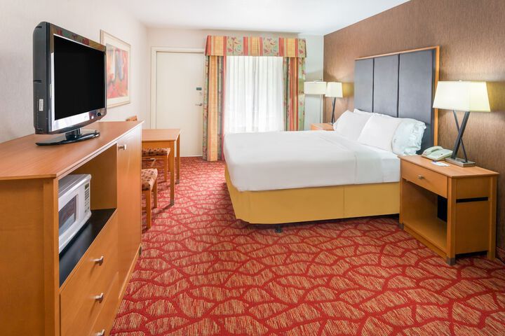 Room 16 of 46