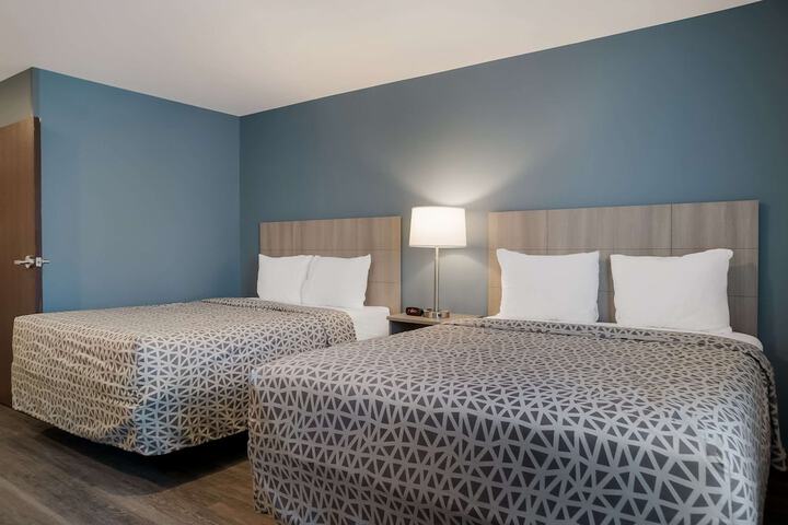Room 44 of 63