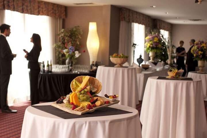 Dining 57 of 71