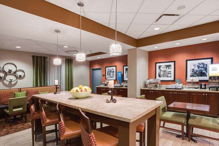 Hampton Inn Pittsburgh / West Mifflin