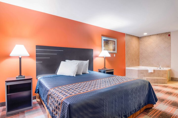 Room 11 of 29