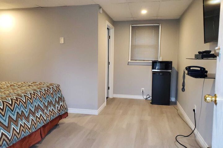 Room 22 of 36