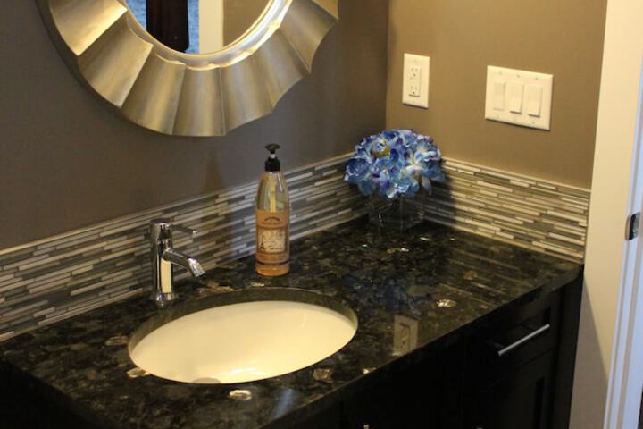 Brookside Inn Boutique Hotel