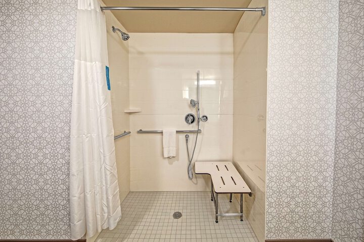 Hampton Inn Fresno Airport