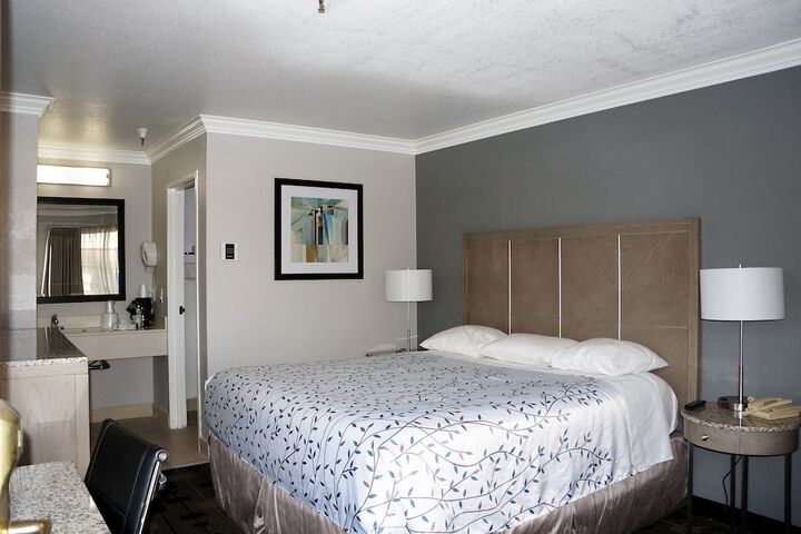 Room 47 of 64