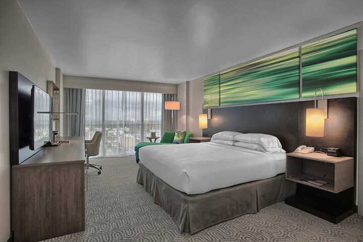 Room 32 of 55