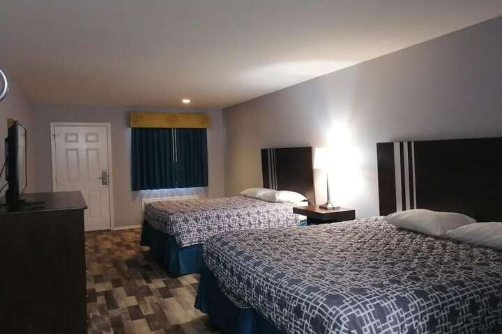 Room 17 of 19