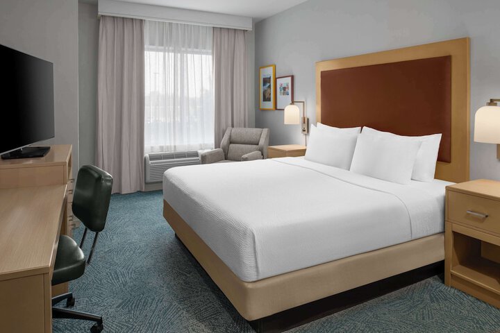 Room 20 of 35