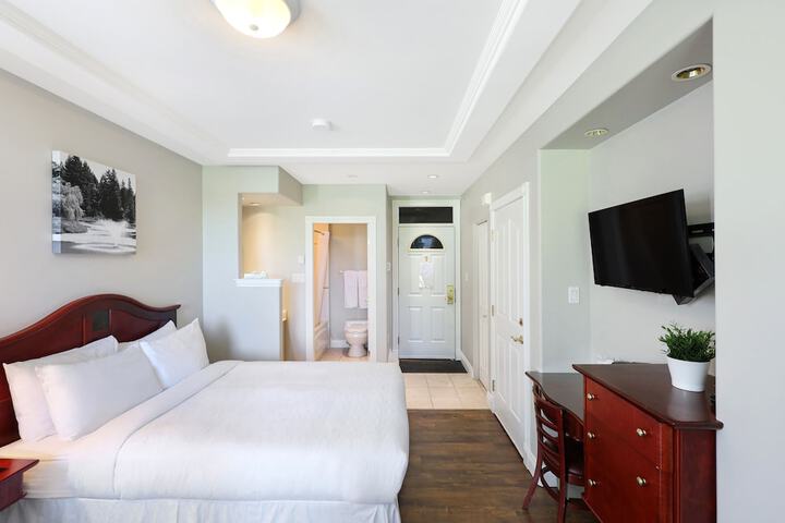 Room 18 of 64