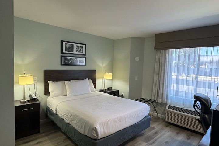 Wingate by Wyndham Bel Air I-95 Exit 77A / APG Area