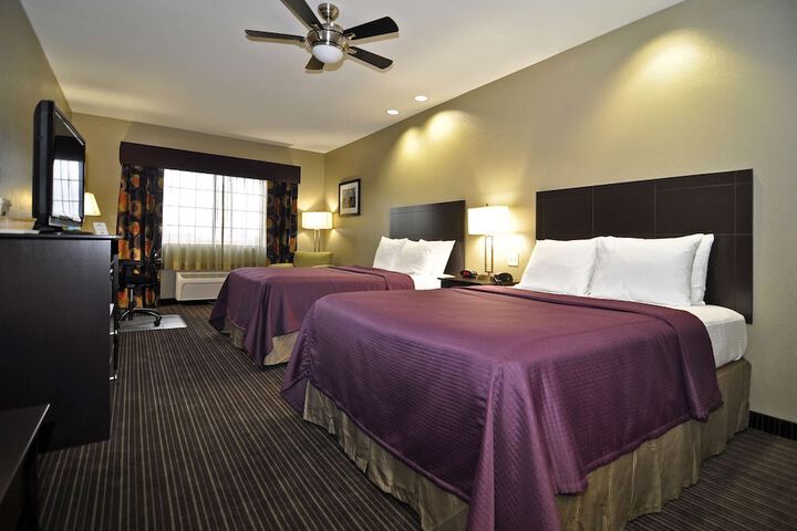 Room 12 of 25